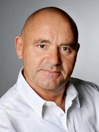 Versiertes Hausmeisterpaar (Sie: Haush�lterin